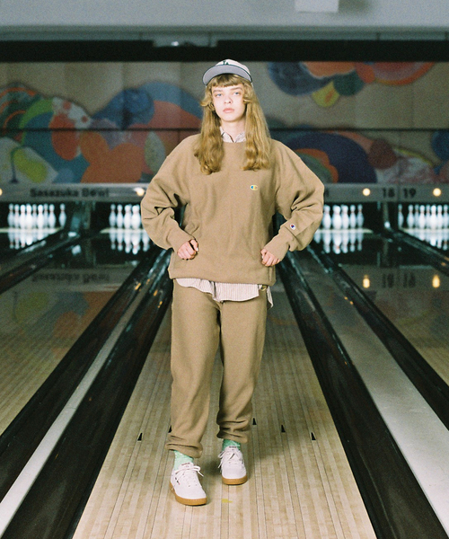 Champion(チャンピオン)の「【Champion/チャンピオン×JS】別注 リバースウィーブクルーネックスウェット(スウェット・メンズ・ブラック/ベージュ/パープル/グレー/レッド/グリーン/アイボリー・MEDIUM/LARGE/X-LARGE)」の10枚目の写真