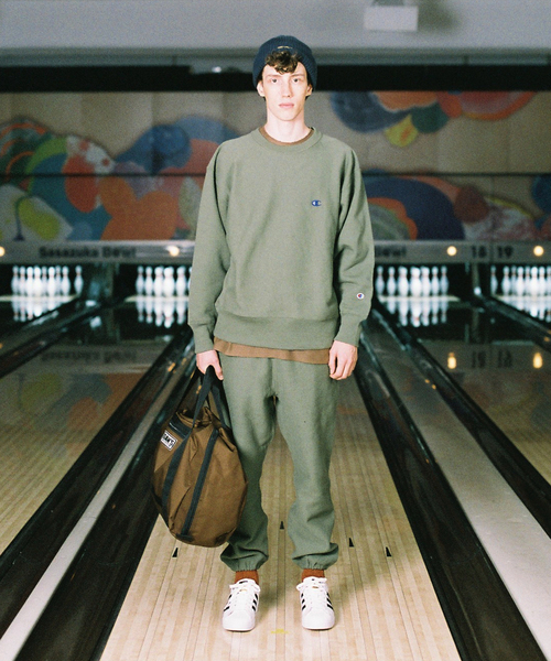 Champion(チャンピオン)の「【Champion/チャンピオン×JS】別注 リバースウィーブクルーネックスウェット(スウェット・メンズ・ブラック/ベージュ/パープル/グレー/レッド/グリーン/アイボリー・MEDIUM/LARGE/X-LARGE)」の11枚目の写真