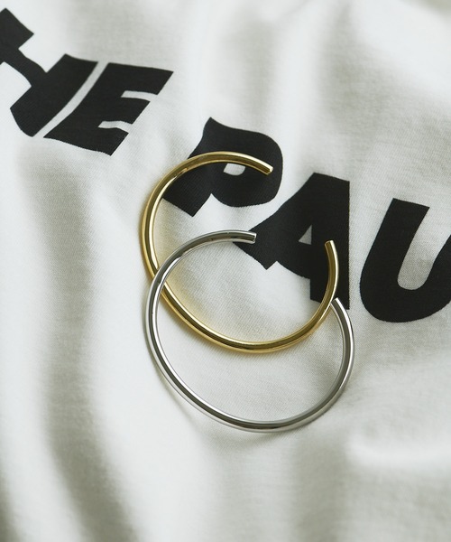 Whim Gazette（ウィムガゼット）の「【THE PAUSE】プレーンバングル（バングル/リストバンド・レディース・ゴールド/シルバー・FREE）」の3枚目の写真