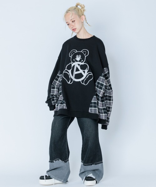 Candy Stripper（キャンディストリッパー）の「ANARCHY BEAR SWEAT