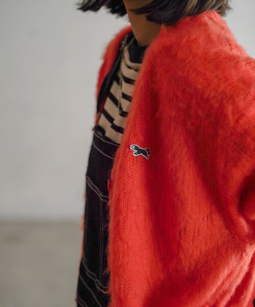 FREAK'S STORE(フリークスストア)の「TOWN CRAFT × FREAK'S STORE/タウンクラフト 別注 カラーモヘヤタッチニットカーディガン(シャギーニット)(カーディガン/ボレロ・レディース・ブラック/グリーン/オレンジ/ピンク/パープル/ベージュ/グレー/オフホワイト・フリ-)」の8枚目の写真