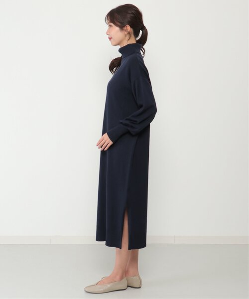 IKKA LOUNGE(イッカラウンジ)の「タートルニットスリットワンピース(ワンピース・レディース・ネイビー/モカ・L/M)」の14枚目の写真
