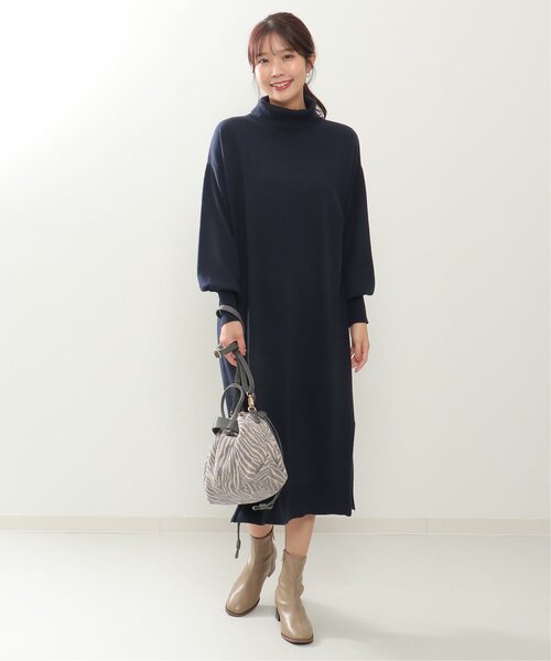 IKKA LOUNGE(イッカラウンジ)の「タートルニットスリットワンピース(ワンピース・レディース・ネイビー/モカ・L/M)」の6枚目の写真