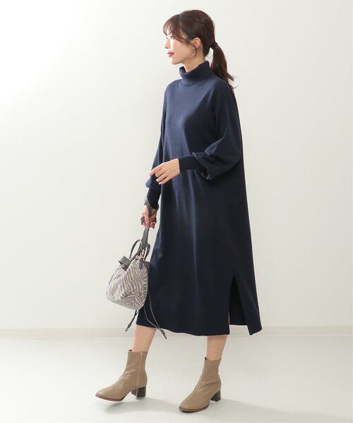 IKKA LOUNGE(イッカラウンジ)の「タートルニットスリットワンピース(ワンピース・レディース・ネイビー/モカ・L/M)」の5枚目の写真