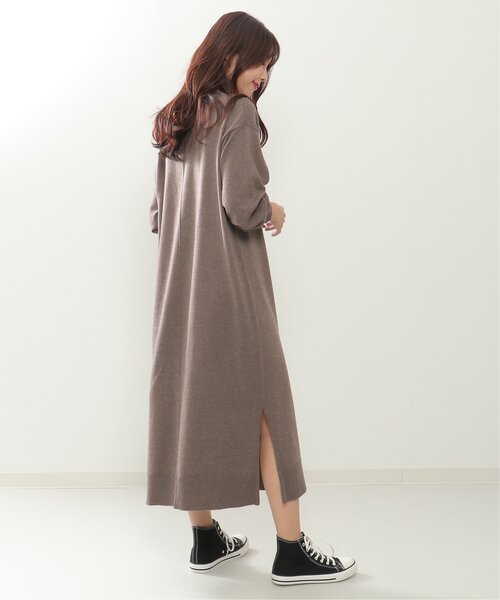 IKKA LOUNGE(イッカラウンジ)の「タートルニットスリットワンピース(ワンピース・レディース・ネイビー/モカ・L/M)」の4枚目の写真