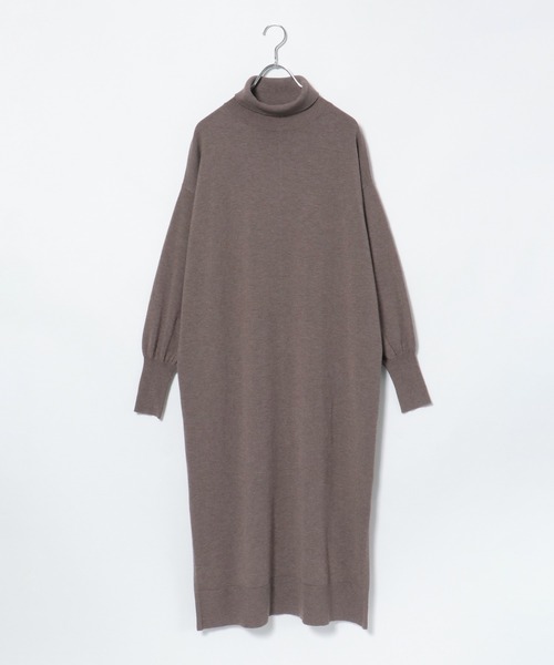 IKKA LOUNGE(イッカラウンジ)の「タートルニットスリットワンピース(ワンピース・レディース・ネイビー/モカ・L/M)」の1枚目の写真