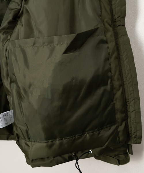 SlashDate（スラッシュデイト）の「中綿スタンドミリタリージャケット/ビッグシルエット（ミリタリージャケット・メンズ・グレー/ブラック/オリーブ・M/L/XL）」の7枚目の写真