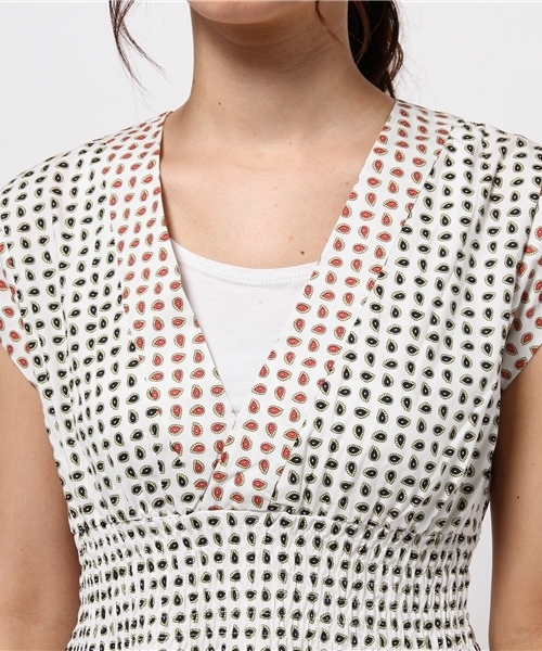 mystic（ミスティック）の「ペイズリー深Vワンピース（ワンピース・レディース・オフホワイト/レッド/ネイビー・ﾌﾘ-）」の8枚目の写真