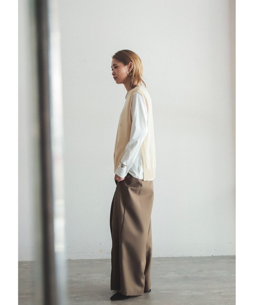 FIL DE FER（フィルデフェール）の「Peツイル　スーパーワイドパンツ（スラックス・レディース・カーキ/ネイビー・SMALL/MEDIUM）」の6枚目の写真