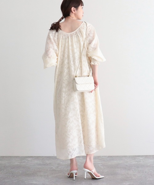 fredy emue（フレディエミュ）の「【オケージョンアイテム】ジャガードシアーワンピース（ワンピース・レディース・ブラック/アイボリー・36/38）」の2枚目の写真