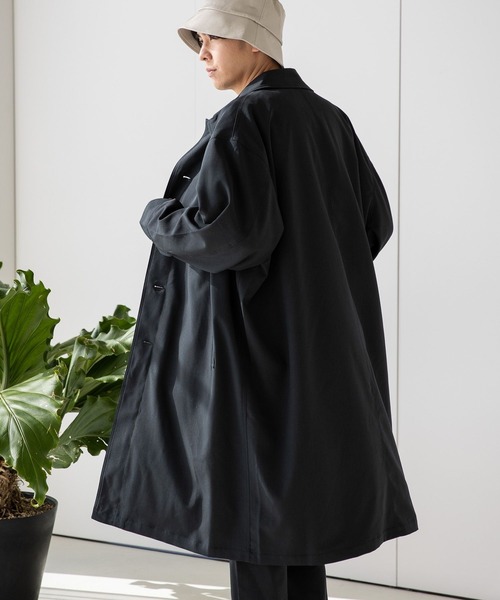 LAKOLE（ラコレ）の「カルゼステンカラーコート / 179024（ステンカラーコート・メンズ・ベージュ/ライトグレー/ブラック・MEDIUM/LARGE）」の7枚目の写真