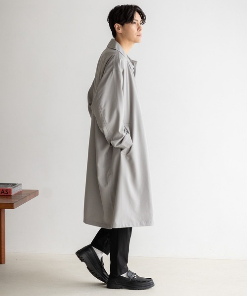 LAKOLE（ラコレ）の「カルゼステンカラーコート / 179024（ステンカラーコート・メンズ・ベージュ/ライトグレー/ブラック・MEDIUM/LARGE）」の15枚目の写真