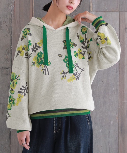 【新品未着用タグ付き】伊太利屋　花柄　ニット　パーカー 新品未着用タグ付き】伊太利屋 花柄 ニット パーカー