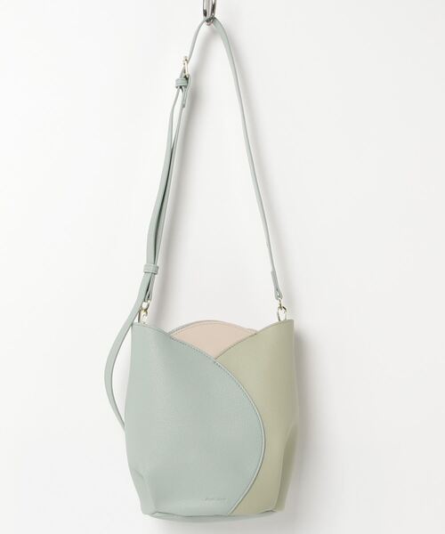 Legato Largo（レガートラルゴ）の「Legato Largo/ レガートラルゴ / チューリップモチーフ 2WAYトート / LG-F3094（トートバッグ・レディース・ピンク/レッド/イエロー/アイボリー/ブラック/ブルー/グリーン系その他/オレンジ系その他/ピンク系その他・ONESIZE/ONE SIZE）」の20枚目の写真