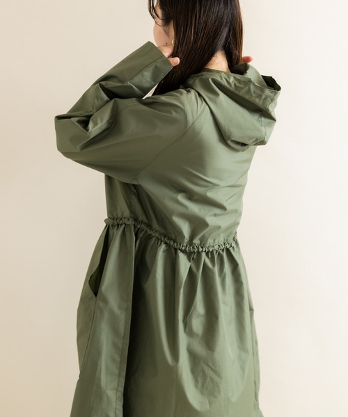 SMELLY(スメリー)の「because Mods Gather Coat(レインコート/ポンチョ・レディース・カーキ・ONE)」の16枚目の写真
