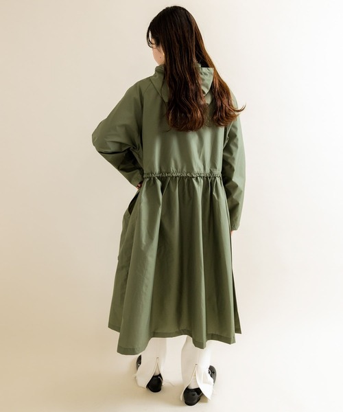 SMELLY(スメリー)の「because Mods Gather Coat(レインコート/ポンチョ・レディース・カーキ・ONE)」の17枚目の写真