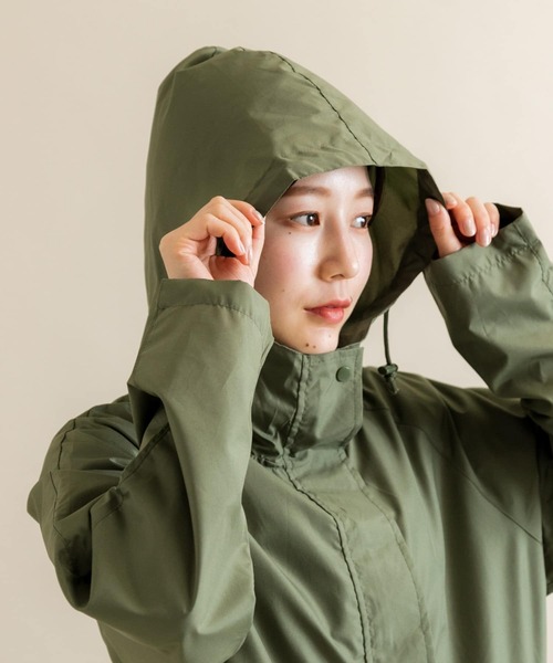 SMELLY(スメリー)の「because Mods Gather Coat(レインコート/ポンチョ・レディース・カーキ・ONE)」の11枚目の写真