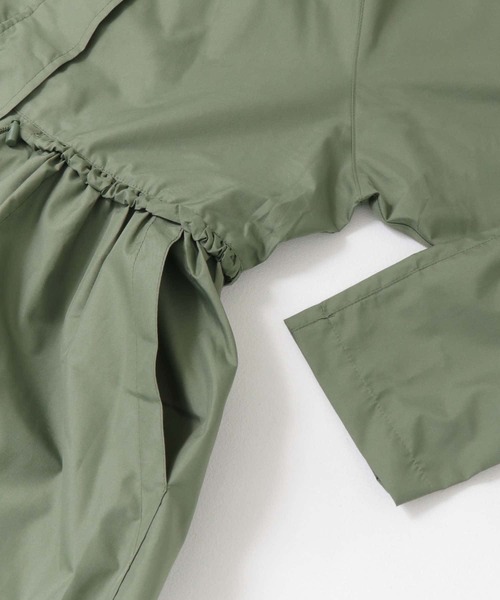 SMELLY(スメリー)の「because Mods Gather Coat(レインコート/ポンチョ・レディース・カーキ・ONE)」の18枚目の写真