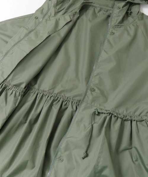 SMELLY(スメリー)の「because Mods Gather Coat(レインコート/ポンチョ・レディース・カーキ・ONE)」の12枚目の写真