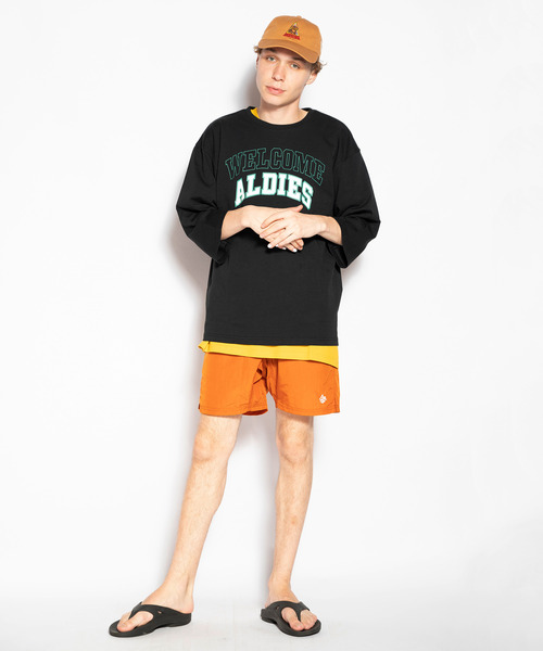 ALDIES（アールディーズ）の「Welcome Half Sleeve / ウェルカムハーフスリーブ（Tシャツ/カットソー・メンズ・ブラック/ホワイト/マルチ・LARGE/MEDIUM/SMALL）」の3枚目の写真