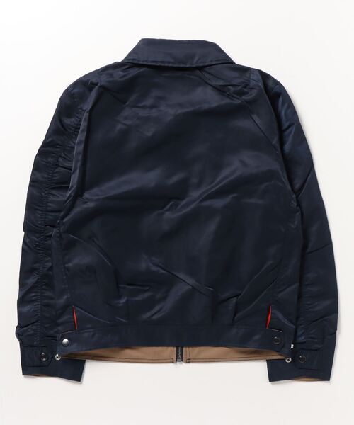Guess（ゲス）の「Patch Satin Flight Jacket（ブルゾン・メンズ・ネイビー・MEDIUM/LARGE/X-LARGE/SMALL）」の6枚目の写真