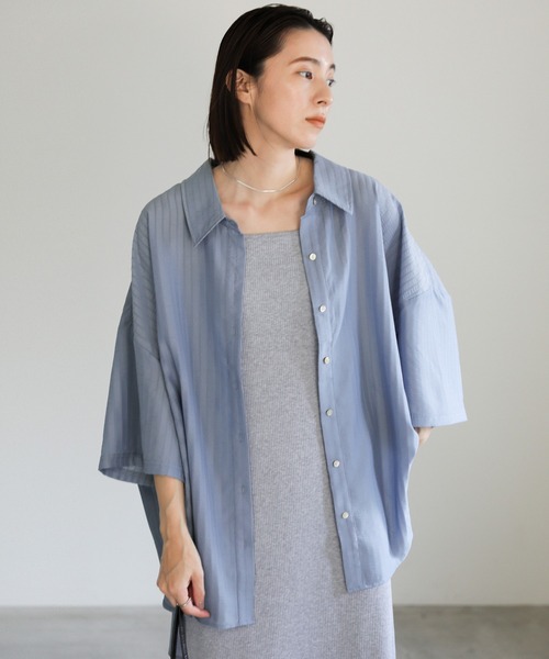 select MOCA（セレクトモカ）の「ルーズシルエットワイドスリーブシャツ（シャツ/ブラウス・レディース・グレイッシュブルー/アイボリー/ブラック/ネイビー・FREE）」の19枚目の写真