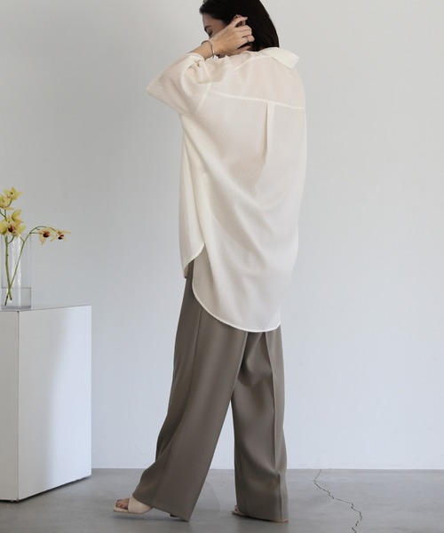 select MOCA（セレクトモカ）の「ルーズシルエットワイドスリーブシャツ（シャツ/ブラウス・レディース・グレイッシュブルー/アイボリー/ブラック/ネイビー・FREE）」の8枚目の写真