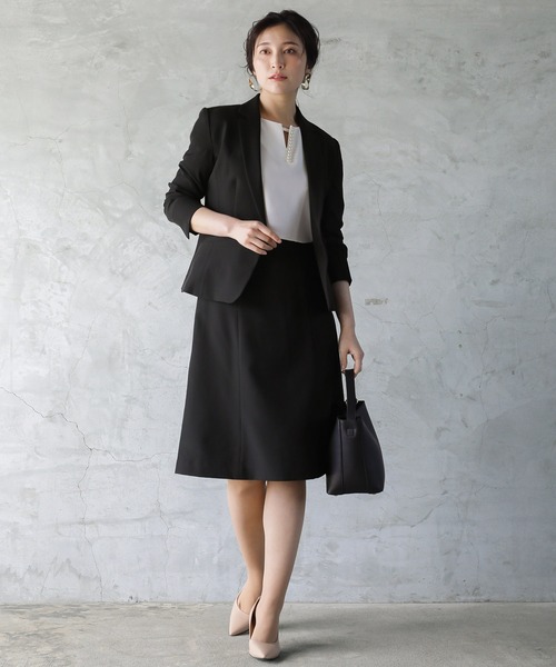WHITE JOOLA(ホワイトジョーラ)の「【 洗濯機OK & 2wayストレッチ 】 抗菌マシンウォッシャブル・フレアAラインスカート(スカート・レディース・ライトグレー/ブラック・13号/7号/11号/9号)」の12枚目の写真