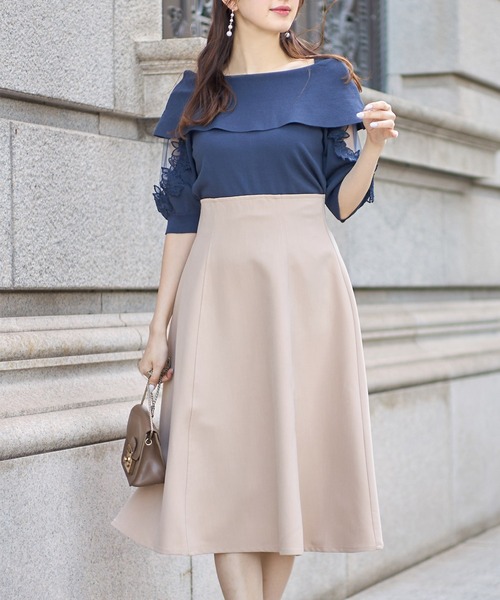 tocco closet(トッコ クローゼット)の「フラワーレース装飾チュールスリーブ切替オフショルシャリニットプルオーバー(ニット/セーター・レディース・ネイビー/オフホワイト/ラベンダー・M)」の21枚目の写真