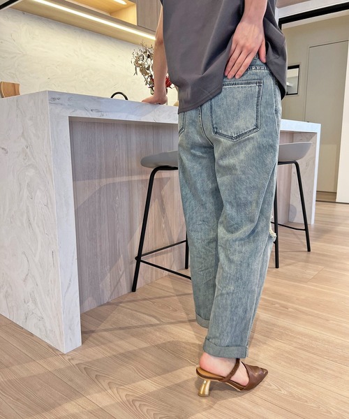 Jewelobe(ジュエローブ)の「ワイドクロップドダメージデニムパンツ(デニムパンツ・レディース・ブルー・S/M)」の9枚目の写真
