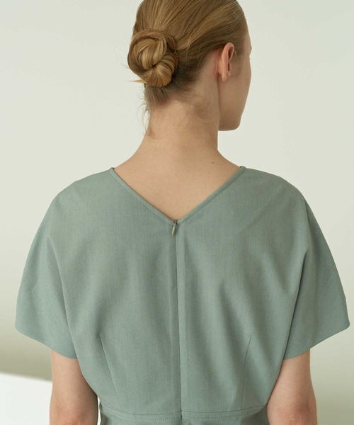 MOHAN(モハン)の「【MOHAN 】TOR キャップ スリーブ ドレス / TOR CAP SLEEVE DRESS(ワンピース・レディース・ベージュ/ミント・SMALL/MEDIUM)」の8枚目の写真