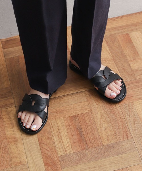 URBAN RESEARCH DOORS（アーバンリサーチドアーズ）の「カッティングサンダル（サンダル・レディース・ブラック/ホワイト・38/36/37）」の6枚目の写真