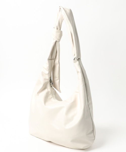 LAKOLE（ラコレ）の「フェイクレザーワンノットハンドルショルダーバッグ / 907772（ショルダーバッグ・レディース・シルバー/ブラック/サンドグレー・FREE）」の4枚目の写真