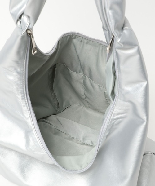 LAKOLE（ラコレ）の「フェイクレザーワンノットハンドルショルダーバッグ / 907772（ショルダーバッグ・レディース・シルバー/ブラック/サンドグレー・FREE）」の21枚目の写真