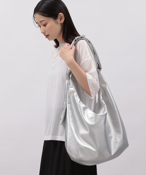 LAKOLE（ラコレ）の「フェイクレザーワンノットハンドルショルダーバッグ / 907772（ショルダーバッグ・レディース・シルバー/ブラック/サンドグレー・FREE）」の10枚目の写真