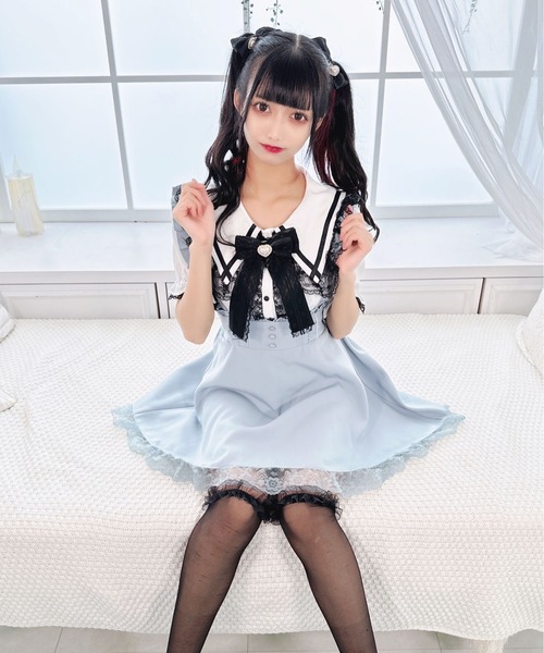 MA*RS(アメーバーマーズ)の「テープライン付き三角襟ブラウス(同色)(シャツ/ブラウス・レディース・ブラック/ピンク/ホワイト・FREE)」の6枚目の写真