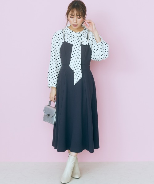marun(マルン)の「<大きいサイズ> 肩ひもパール調パーツ付きキャミワンピース marun(ワンピース・レディース・ダークネイビー/ピンク/ベージュ・3L/4L/5L/L/LL)」の12枚目の写真