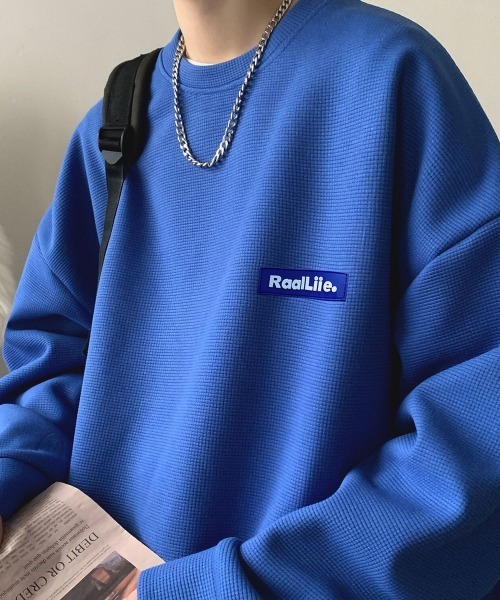 NEW GENTLEMAN(ニュージェントルマン)の「ハレイワサーマル オーバーサイズ カットソー ロンT(Tシャツ/カットソー・メンズ・グレー/ブラック/ホワイト/ブルー・M/L/XL)」の4枚目の写真