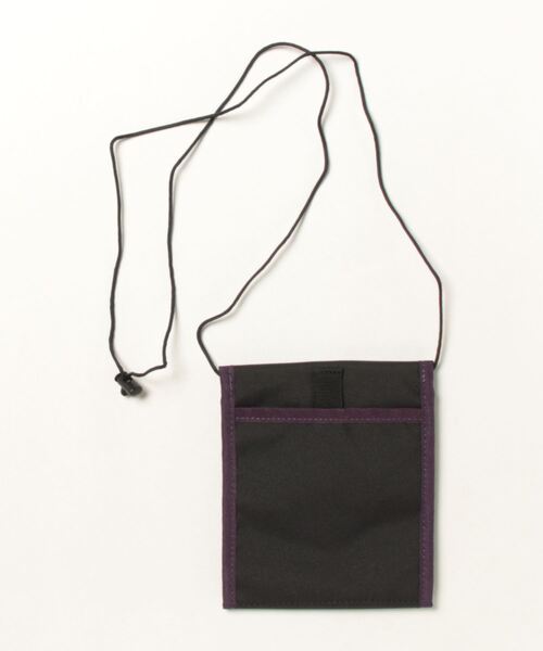 Gramicci(グラミチ)の「/GRAMICCI/CORDURA NECK POUCH(ショルダーバッグ・メンズ・ブラック・FREE)」の4枚目の写真