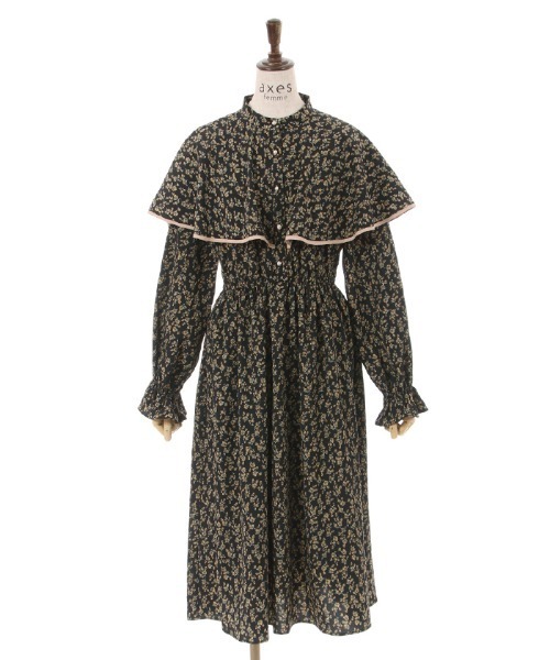 axes femme（アクシーズファム）の「小花柄ケープワンピース