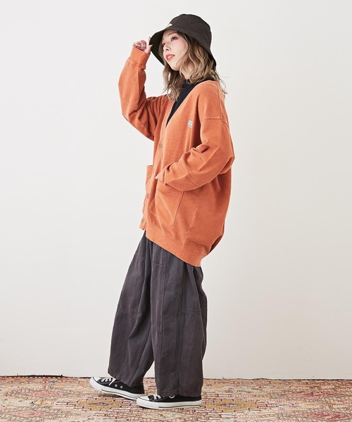 CUBE SUGAR（キューブシュガー）の「ミニ裏毛スウェットVネックカーディガン（カーディガン/ボレロ・レディース・グリーン/スミクロ/オレンジ/オートミール・M）」の6枚目の写真