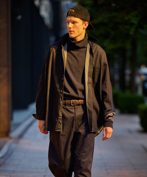 5525Gallery（ゴーゴーニーゴーギャラリー）の「SHIRT FIRSTHAND by 5525gallery/シャツファーストハンド バイ 5525ギャラリー SHFH Denim RegularCollar LongSleeve SHIRT / デニムシャツ / レギュラーカラーシャツ（シャツ/ブラウス・メンズ・ネイビー・M/L/S）」の2枚目の写真