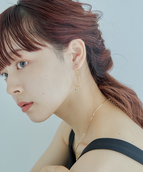 niana(ニアナ)の「ビジューチェーンピアス(ピアス(両耳用)・レディース・ゴールド/シルバー・FREE)」の4枚目の写真