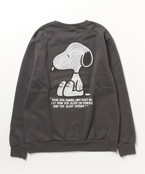 PEANUTS(ピーナッツ)の「PEANUTS SNOOPY 発泡プリントトレーナー(スウェット・メンズ・スミクロ/ベージュ・M/L/XL)」の9枚目の写真