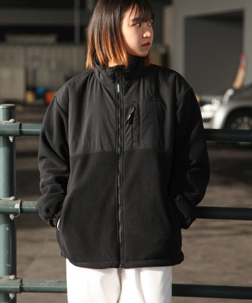 GERRY(ジェリー)の「【GERRY】 ワンポイント ロゴ刺繍 フリース ジャケット(ブルゾン・メンズ・ベージュ/アイボリー/ブラック/グレー・MEDIUM/LARGE/X-LARGE)」の3枚目の写真