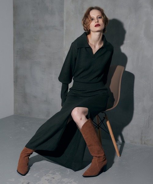 WONEM（ウォンエム）の「オープンカラーブラウジングニットロングワンピース（ワンピース・レディース・カーキ/グレー・FREE）」の2枚目の写真