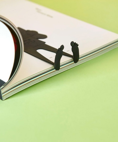 entre square（アントレスクエアー）の「balvi/しおり ブックマーク ブック クラッシュ（本・レディース・ブラック・ONE SIZE）」の3枚目の写真