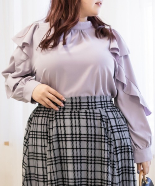 CLETTE(クレット)の「フリル袖プチハイネックブラウス(シャツ/ブラウス・レディース・オフホワイト/ブルー/ラベンダー・4L/3L/LL)」の3枚目の写真