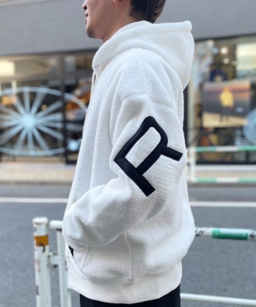 コラボ【RVCA×AZUL】FAKE フーディー★セットアップでも◎ コラボ【RVCA×AZUL】FAKE フーディー☆セットアップでも◎ (RVCA