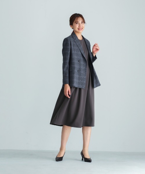 Emilyan（エミリアン）の「洗えて動けるワーママワンピ【手洗いできるハイストレッチジョーゼット】美フレアワンピース（ワンピース・レディース・チャコールグレー/ベージュ/ネイビー/ブラック/グレイッシュベージュ・S/M/L）」の18枚目の写真